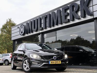 Zwart Gebruikt 2017 Volvo V60 R-Design Stationwagen | € 9.885 (Eerlijke prijs)