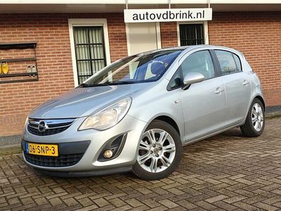 Grijs Occasion 2011 Opel Corsa Cosmo Hatchback | € 3.940 (Eerlijke prijs)