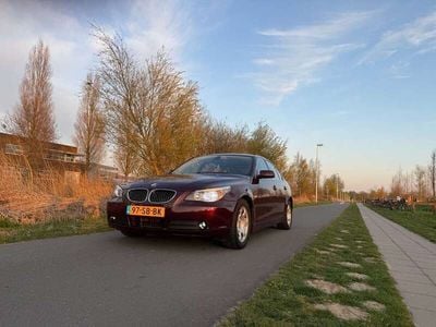 BMW 523