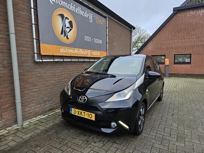 Zwart Gebruikt 2014 Toyota Aygo X-clusiv Hatchback | € 6.995 (Eerlijke prijs)