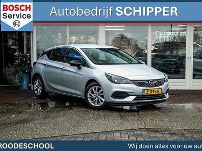 Grijs Gebruikt 2021 Opel Astra Business Edition Hatchback | € 13.950 (Eerlijke prijs)
