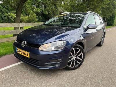 Blauw Gebruikt 2014 VW Golf VII Highline Stationwagen | € 10.995 (Eerlijke prijs)