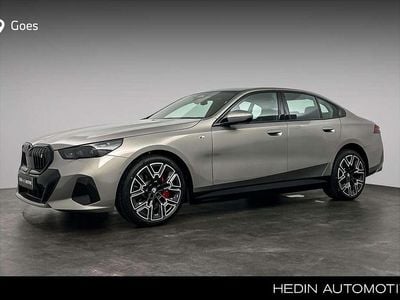 Grijs Nieuw 2025 BMW i5 Comfort Edition Sedan | € 89.101 (Iets duurder)