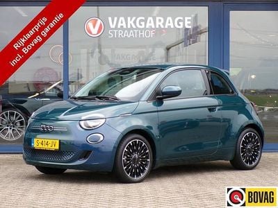 Groen (metallic) Gebruikt 2023 Fiat 500e Icon Hatchback | € 17.950 (Goede deal)