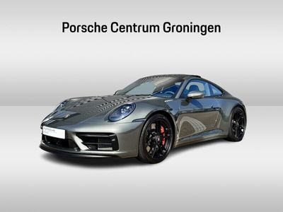 Porsche 911 Carrera 4 GTS