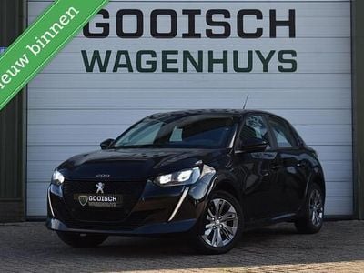 Zwart Gebruikt 2023 Peugeot e-208 Active Hatchback | € 14.750 (Super prijs)