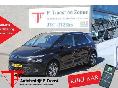 tweedehands Citroën C4 Picasso 1.2 PureTech Intensive Navigatie/Achteruitrijcamera/Trekhaak/Keyless/DAB/LED dagrijverlichting/Dodehoeksensor/Climate control/Lichtmetalen velgen/Parkeersensoren/Cruise control/Elektrische spiegels/Elektrische ramen/Bluetooth