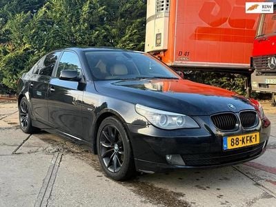 Zwart Gebruikt 2009 BMW 520 Sedan | € 1.998 (Super prijs)
