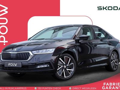 Zwart Gebruikt 2024 Skoda Octavia Business Line Hatchback | € 25.450 (Eerlijke prijs)