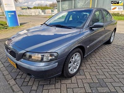 tweedehands Volvo S60 2.4 Sports Edition, Apk, Zeer netjes, Inruil mogelijk.