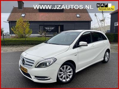 Wit Gebruikt 2012 Mercedes B180 Ambition MPV | € 9.500 (Eerlijke prijs)