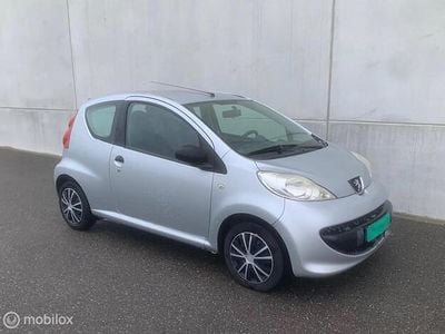 Occasion Peugeot 107 68 PK (50 kW) 2008 Grijs Hatchback