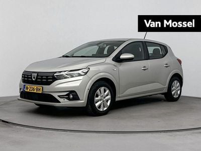 Grijs Gebruikt 2021 Dacia Sandero Comfort Hatchback | € 14.935 (Eerlijke prijs)