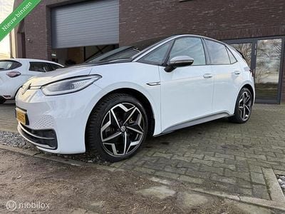 Wit Occasion 2020 VW ID.3 Hatchback | € 12.900 (Goede deal)
