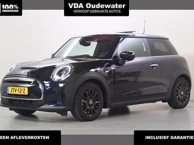 Blauw (metallic) Occasion 2022 Mini Cooper S Classic Hatchback | € 19.900 (Super prijs)