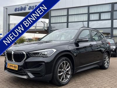 tweedehands BMW X1 xDrive25e Executive Navigatie Trekhaak Led Koplampen 18 Inch Velgen Stoelverwarming Dab Keyless Entry Parkeersensoren V+A Plug-in Hybride 1e Eigenaar