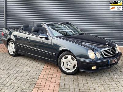 Zwart Occasion 2001 Mercedes CLK320 Elegance Cabriolet | € 12.500 (Duur)