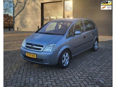 Grijs (metallic) Gebruikt 2004 Opel Meriva MPV | € 1.875 (Eerlijke prijs)