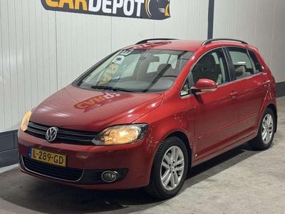 Rood Gebruikt 2011 VW Golf Plus Cross Highline MPV | € 4.298 (Goede deal)