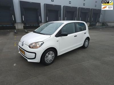 Wit (metallic) Gebruikt 2013 VW up! take up! Hatchback | € 4.395 (Eerlijke prijs)
