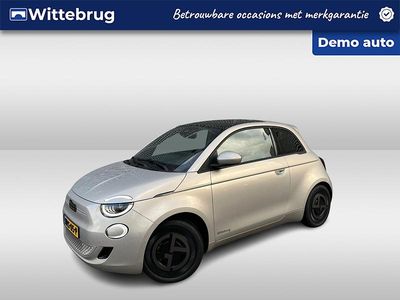 Bruin Gebruikt 2025 Fiat 500e Connect Hatchback | € 29.925 (Duur)
