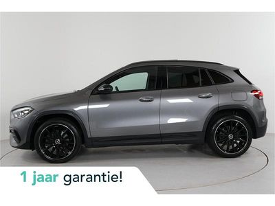 Grijs Occasion 2023 Mercedes GLA250 AMG line SUV | € 39.900 (Goede deal)