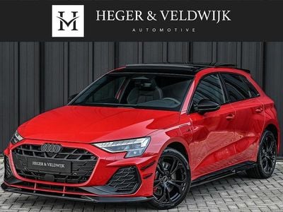 Nieuw Audi A3 Sportback e-tron Competition 275 PK (202 kW) 2025 Rood Hatchback