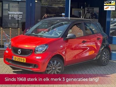 Rood Gebruikt 2016 Smart ForFour Pure Hatchback | € 5.490 (Eerlijke prijs)