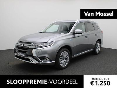 Grijs Occasion 2020 Mitsubishi Outlander Intense SUV | € 26.900 (Iets duurder)