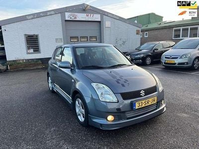 Occasion Suzuki Swift 93 PK (68 kW) 2006 Grijs Hatchback