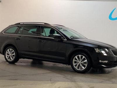 Zwart Occasion 2020 Skoda Octavia Business Line Stationwagen | € 15.900 (Goede deal)
