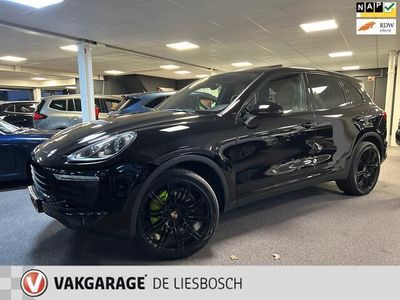 tweedehands Porsche Cayenne 3.0 S E-Hybrid schuifdak leer ned auto boeken zeer nette auto