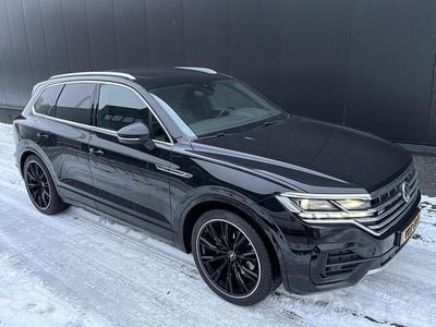 Zwart Gebruikt 2020 VW Touareg R-line SUV | € 39.990 (Super prijs)