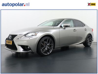 Lexus IS300h