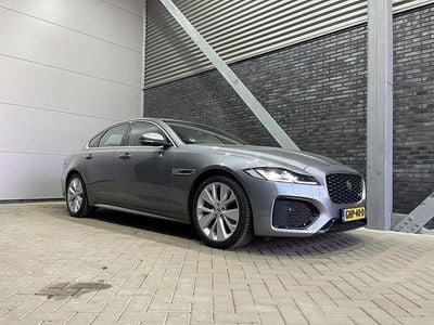 Grijs Occasion 2023 Jaguar XF R-Dynamic Sedan | € 51.900