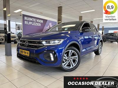 Blauw (metallic) Occasion 2024 VW T-Roc R-line SUV | € 35.450 (Eerlijke prijs)