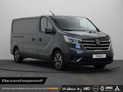 Grijs Occasion 2024 Renault Trafic MPV | € 33.845 (Super prijs)