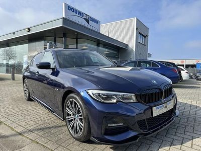 Blauw Occasion 2022 BMW 330 M Sport Sedan | € 33.750 (Goede deal)