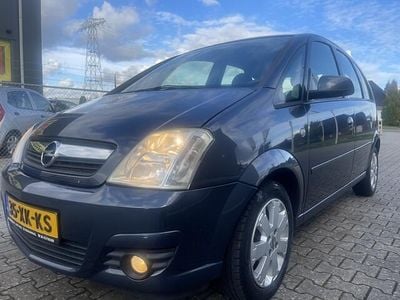 Grijs Gebruikt 2007 Opel Meriva MPV | € 1.749 (Eerlijke prijs)