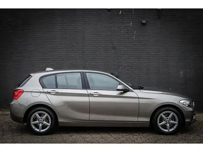 Grijs Occasion 2017 BMW 116 Hatchback | € 12.950 (Eerlijke prijs)