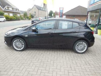 Zwart Gebruikt 2016 Opel Astra Sedan | € 11.877 (Duur)