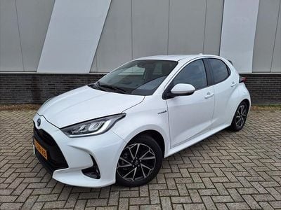 Occasion Toyota Yaris Hybrid 80 PK (58 kW) 2021 Wit Hatchback