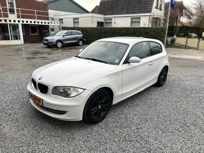 tweedehands BMW 116 1-SERIE i Business Line MOTORLAMPJE AAN!