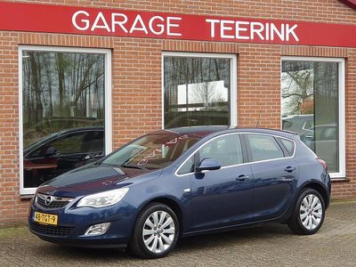 Blauw Gebruikt 2012 Opel Astra Cosmo MPV | € 6.999 (Duur)