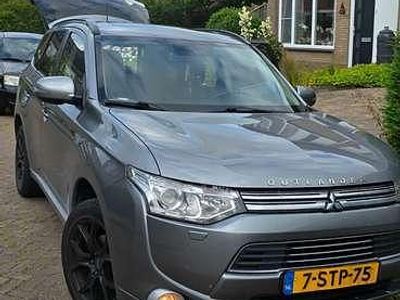 Grijs Occasion 2013 Mitsubishi Outlander P-HEV Instyle SUV | € 7.999 (Eerlijke prijs)