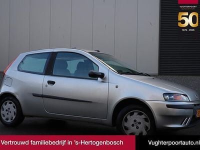 Grijs (metallic) Occasion 2002 Fiat Punto Active Hatchback | € 1.450 (Duur)