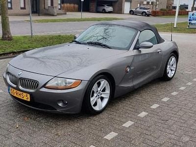 Grijs Occasion 2003 BMW Z4 Cabriolet | € 8.950 (Eerlijke prijs)
