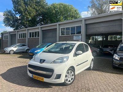 Wit Gebruikt 2010 Peugeot 107 Hatchback | € 4.795 (Iets duurder)