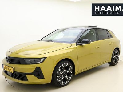 Geel Occasion 2024 Opel Astra Ultimate Hatchback | € 31.645 (Eerlijke prijs)