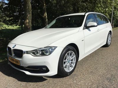 tweedehands BMW 320 320 Touring i SPORTLINE AUTOM.